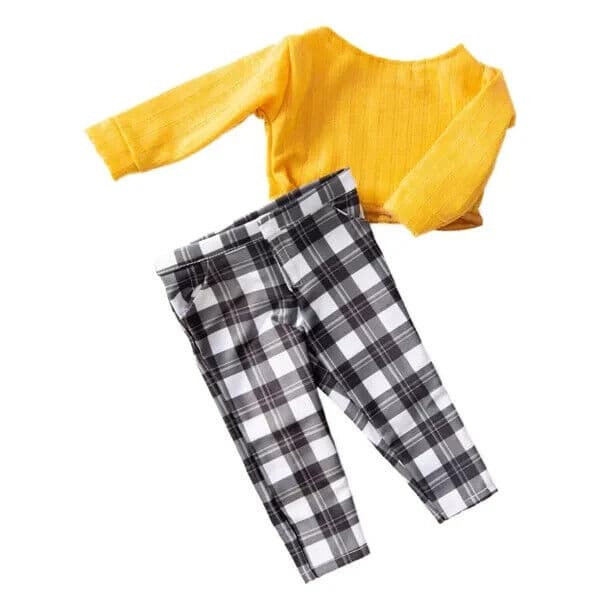 Zoe's Fall plaid outfit